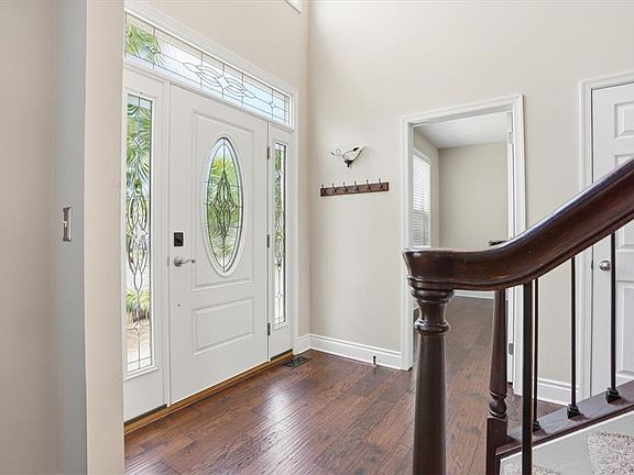 5th image of 410 Ramblewood Dr