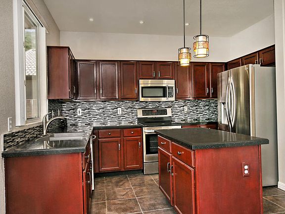 5th image of 10468 W Palm Ln