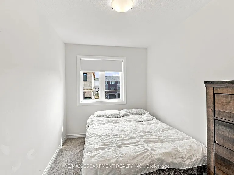 4870 Connor Dr — Photo 22
