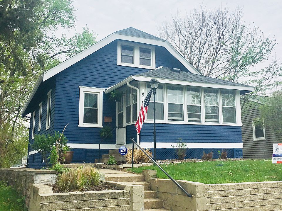 1st image of 1919 Cottage Ave E