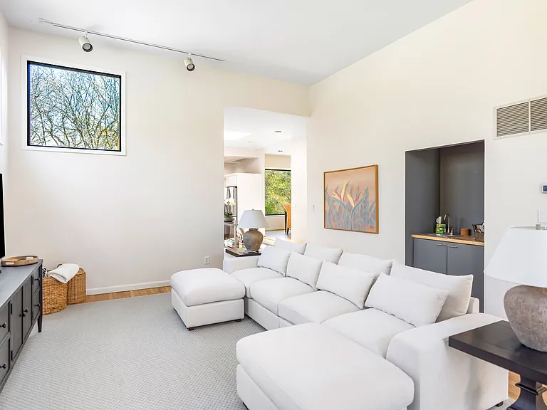 37 Bay Woods Dr — Photo 8