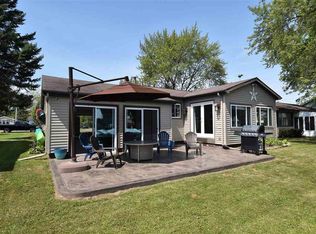 13416 W Shore Dr, Houghton Lake, MI 48629