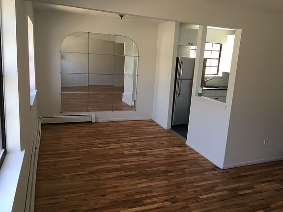 4th image of 22079 67th Ave #129