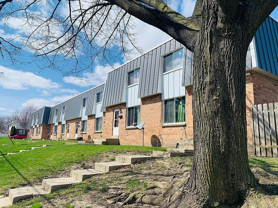 Belle Court Townhomes
