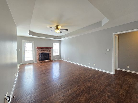 3rd image of 2418 Egret Dr