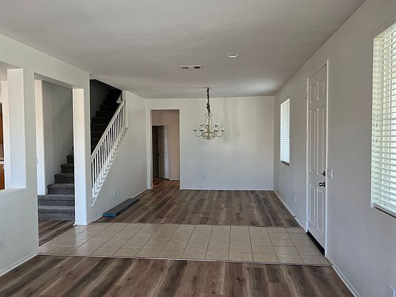4th image of 12371 Tahiti St