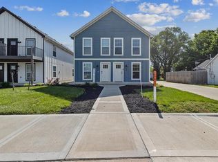 152 SW 8th St, Blue Springs, MO 64015