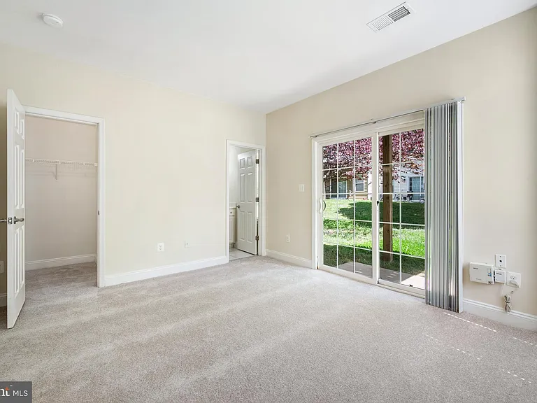 8341 Broderick Cir — Photo 27