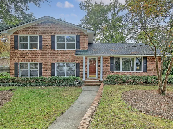 1010 Wheeler Dr, Hanahan, SC 29410