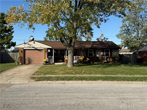 731 Homeway Dr, New Lebanon, OH 45345