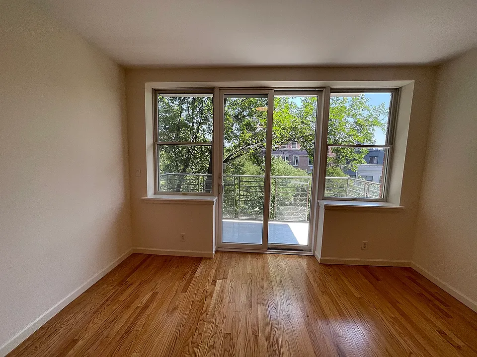 506 Washington Ave #502