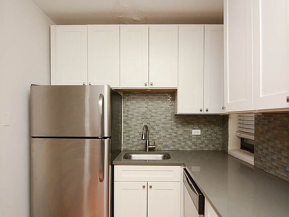 5th image of 2834 W Palmer St APT 303