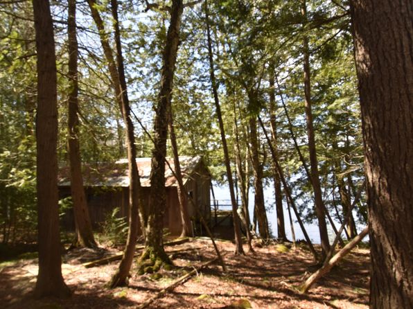 77 Orchard Drive, Saint Albans, ME 04971