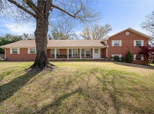 7112 Riviera Dr, Fort Smith, AR 72903