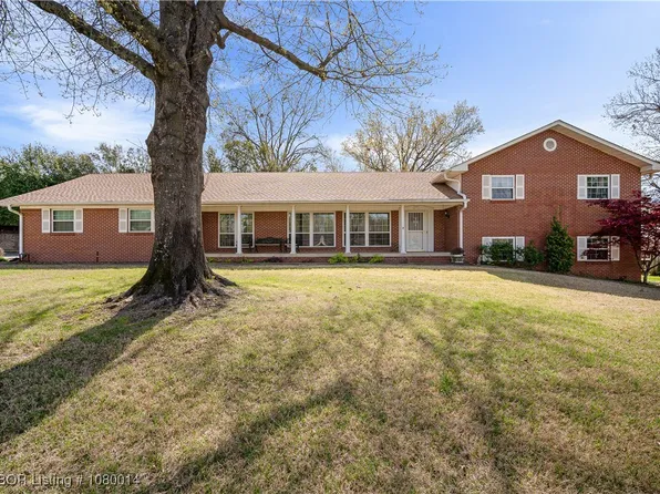 7112 Riviera Dr, Fort Smith, AR 72903