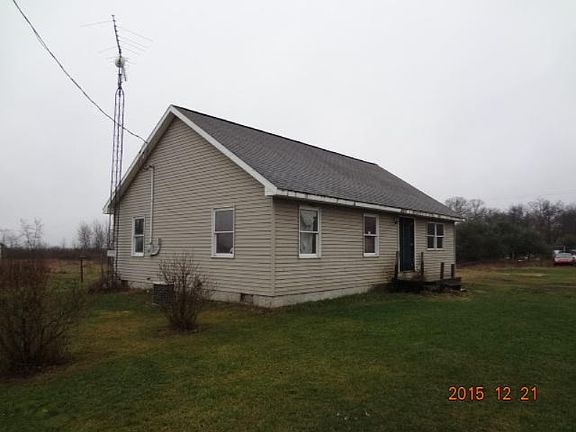 2nd image of 3630 Fox Dr