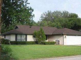 1608 Palm Valley Dr E, Harlingen, TX 78552