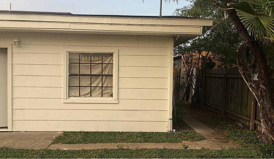 1st image of 715 W G Ave APT 4