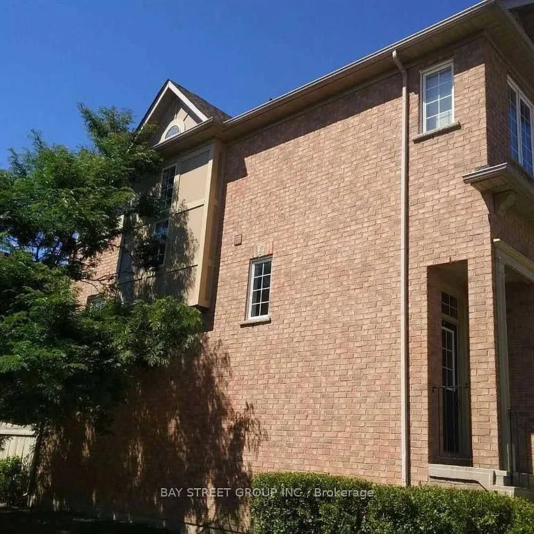 3 bed, $3,000 — Photo 2