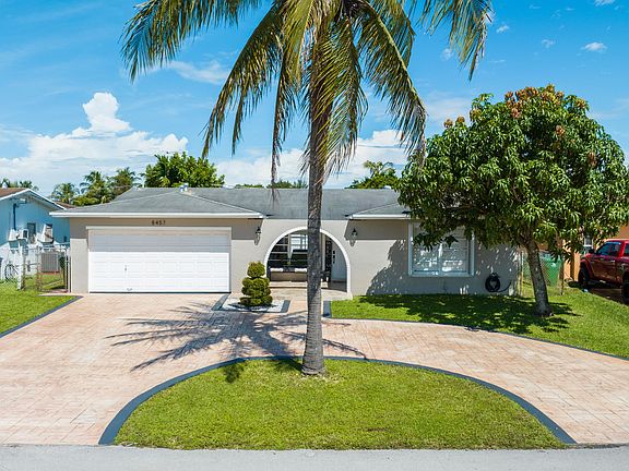 2nd image of 8457 Sheraton Drive