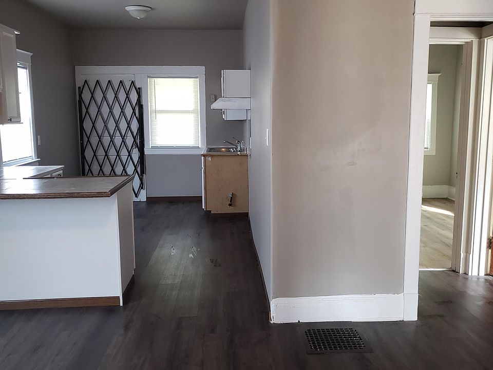 Living room/kitchen
