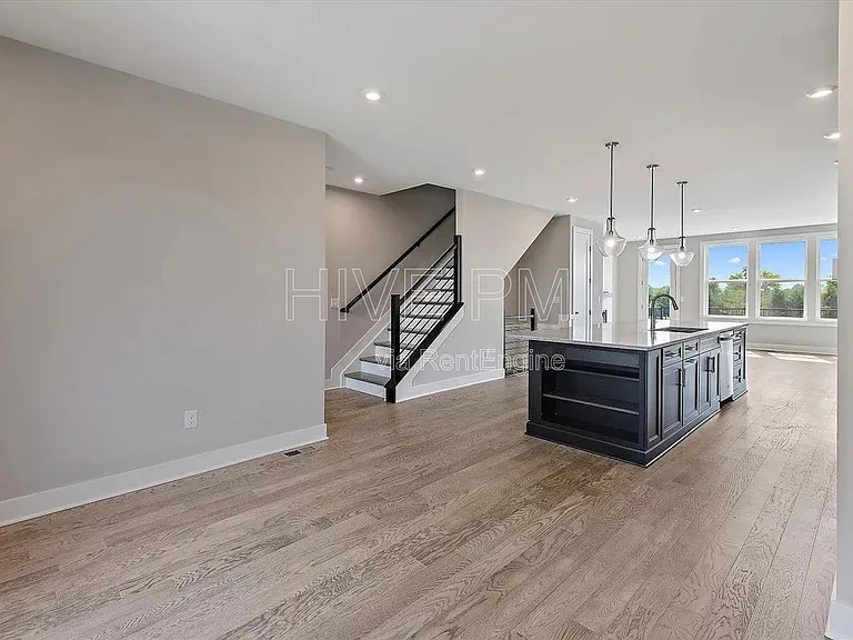 7234 Otley Dr — Photo 10