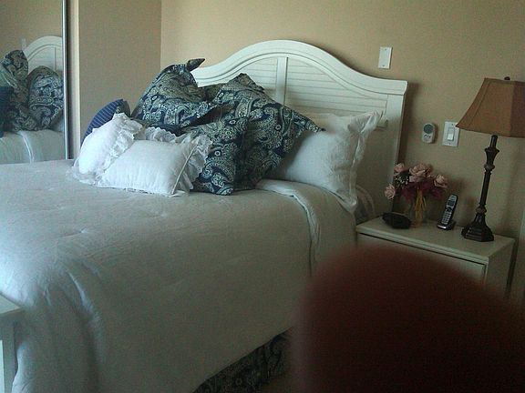5th image of 615 Vine St Unit 12