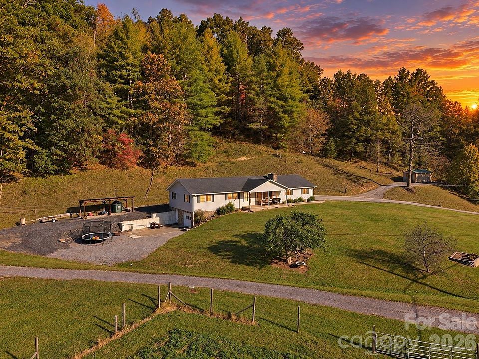 1st image of 900 Prices Creek Rd