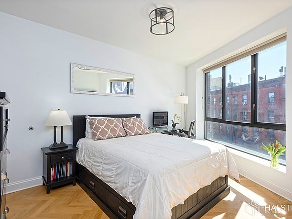 4th image of 737 Bergen St #4A