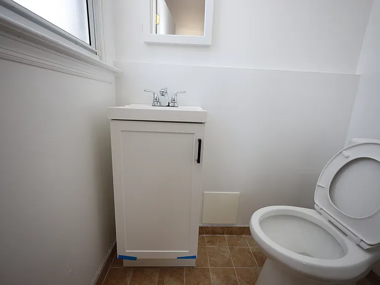 475 Beach Rd #2 — Photo 30