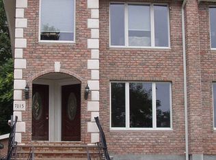 70-15 267th Street, Glen Oaks, NY 11004