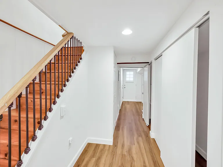 2611 11th St NW — Photo 37