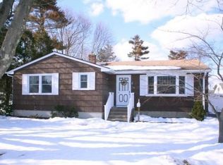 39 Berkeley Ter, Milford, CT 06460