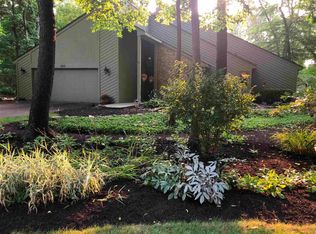 10020 Saint Clairs Retreat, Fort Wayne, IN