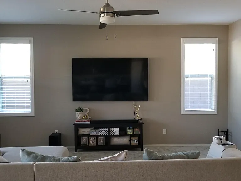 2248 E Ottawa Ln — Photo 3