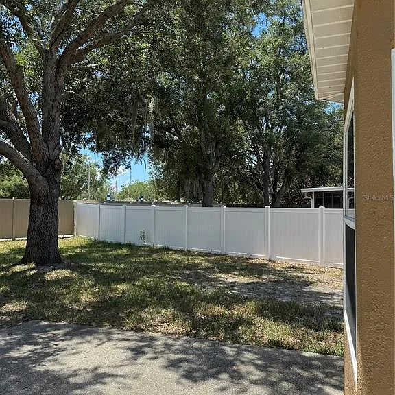 18006 Birdwater Dr — Photo 18