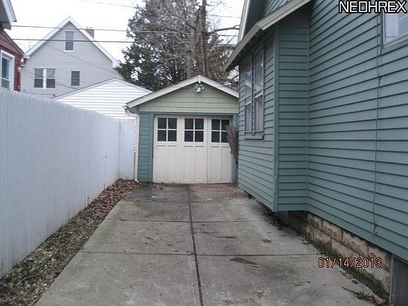 3rd image of 1622 Olivewood Ave