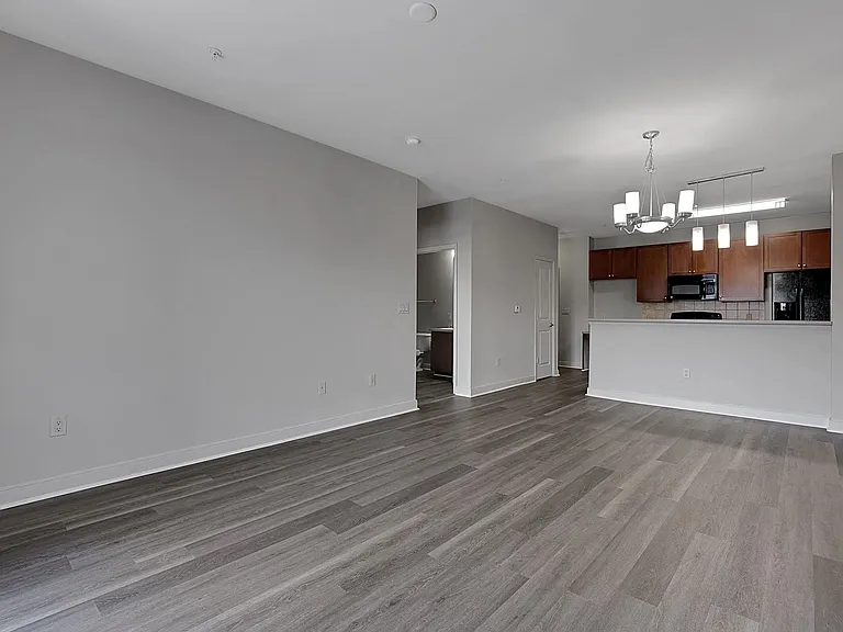 27 Station Ct — Photo 45