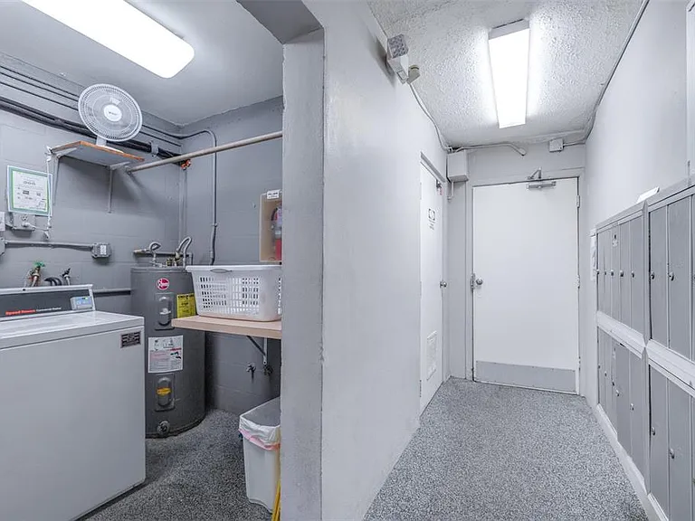 4606 W Gray St #107 — Photo 23