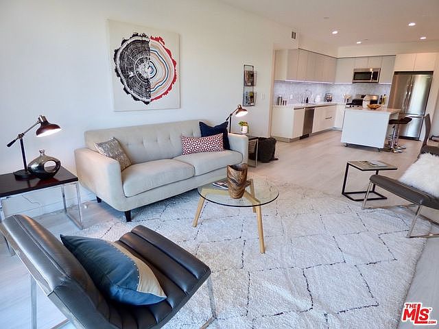 1st image of 1731 Federal Ave #302