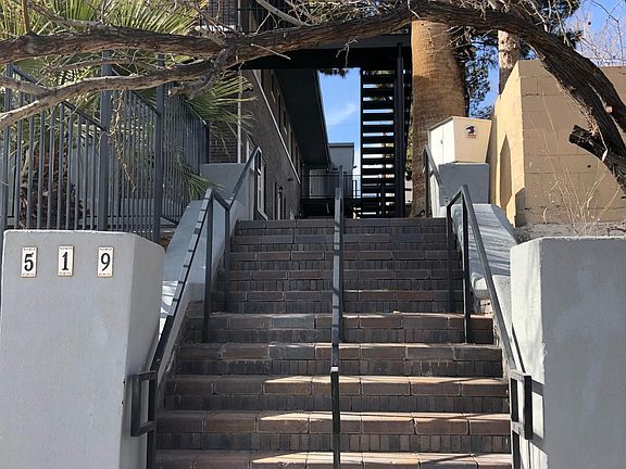 2nd image of 519 Los Angeles Dr #0