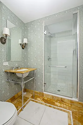 Rented by Compass | media 25