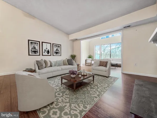 58 Windbrooke Cir #58, Gaithersburg, MD 20879