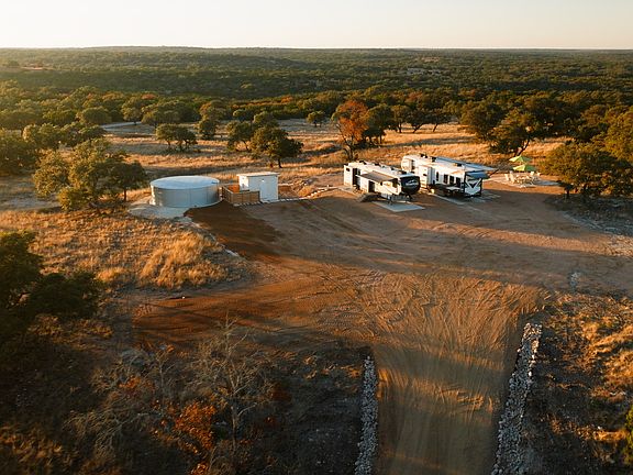4th image of 305 WILSON RANCH RD W