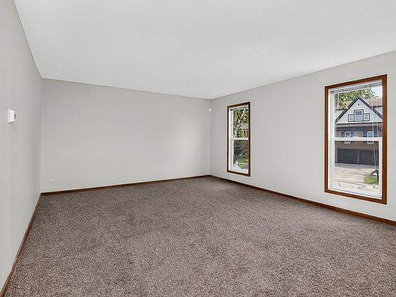3rd image of 436 Fordham Pl