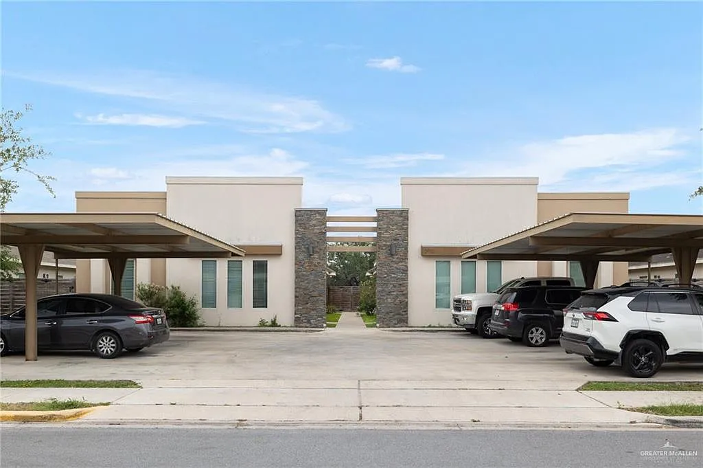 2 bed, 2.0 bath, 1030 sqft, $1,150 — Photo 1