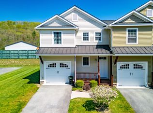 135 Eloise Cir, White Sulphur Springs, WV 24986