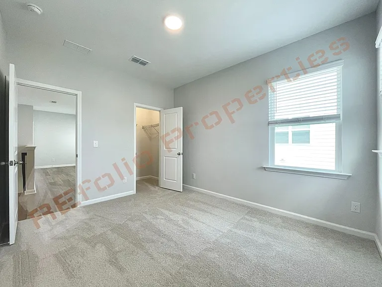 1605 Immagene Way — Photo 21