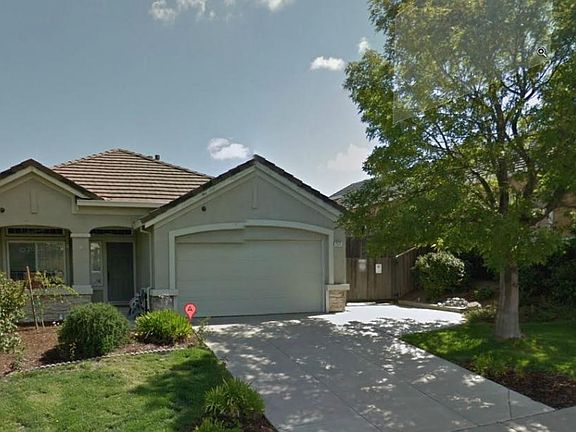 2nd image of 2372 Woodhill Dr