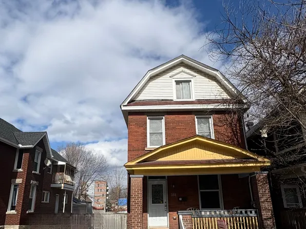 355 Cambridge St N, Ottawa, ON K1R 7B3